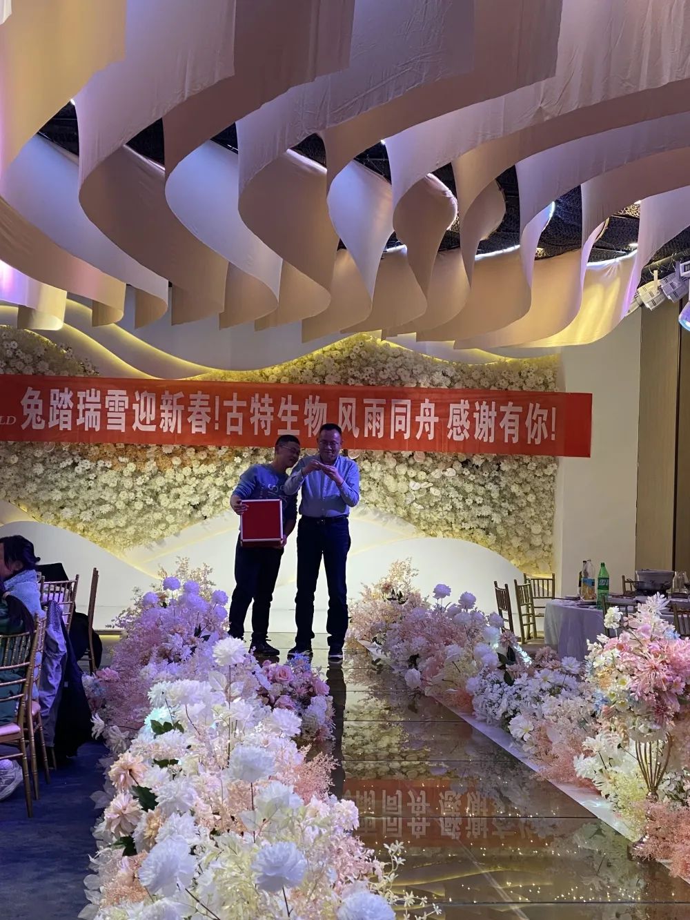 愿我們2023年乘風(fēng)破浪，行穩(wěn)致遠(yuǎn)